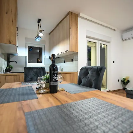 Apartment Sidro